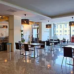 شقة فندقية Kamienica Pod Aniolami 3*
